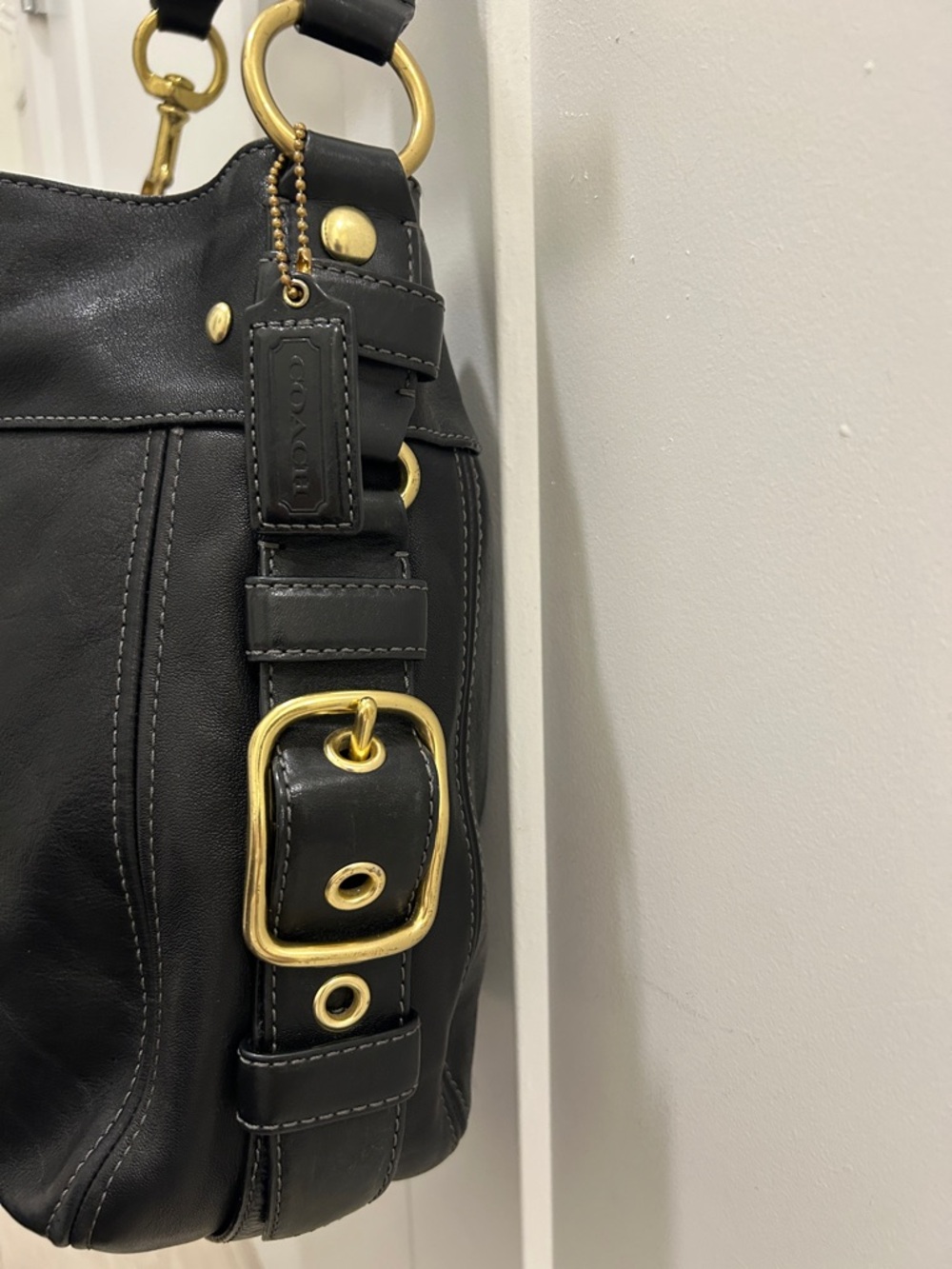 Coach Zoe Hobo Black Leather Shoulder Bag with Gold Accents - Picture 7 of 17